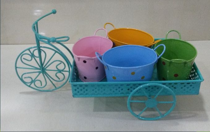Tricycle Planter 02