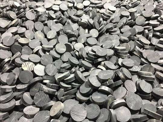 Buffalo Horn Button 01