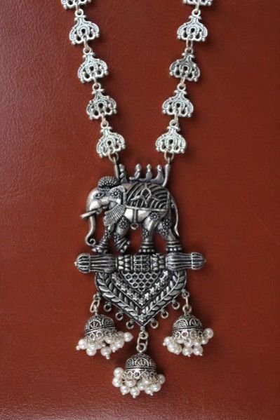 Antique Elephant Pendant 01