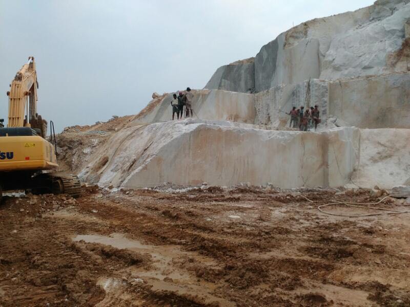 River White Granite Slab 18