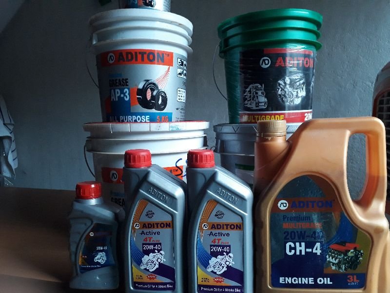 Engine Oil 07