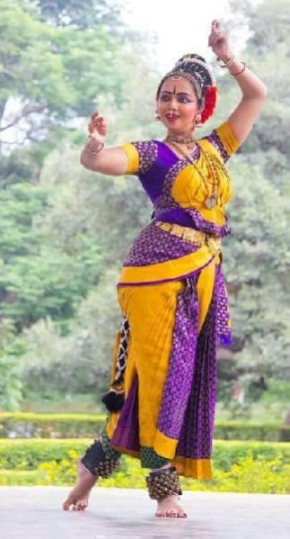 Kuchipudi Dance Costume 01