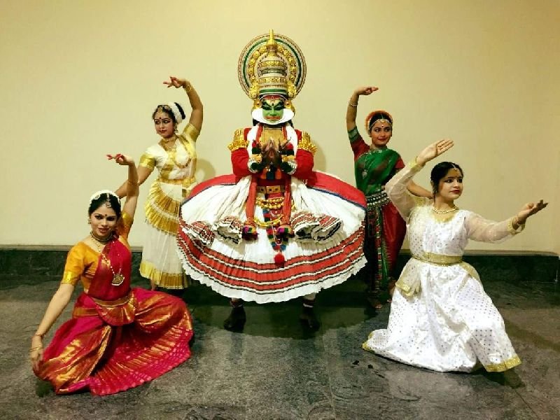 Mohiniyattam Dance Costume 02