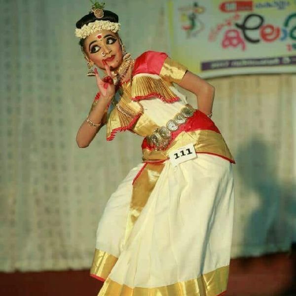 Mohiniyattam Dance Costume 05