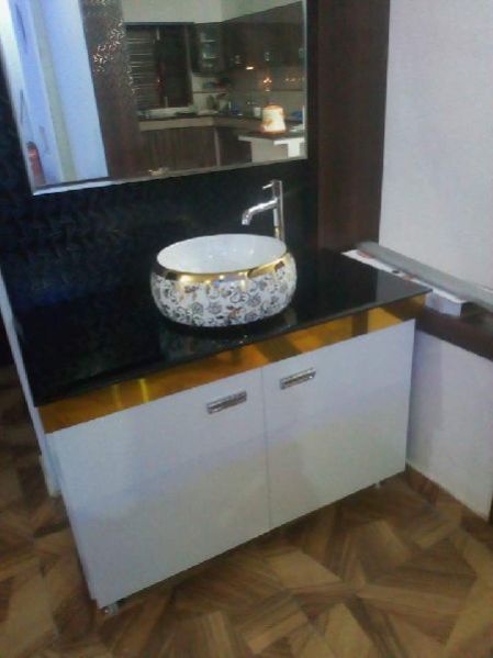 B3 Royal Collection Vanity 02
