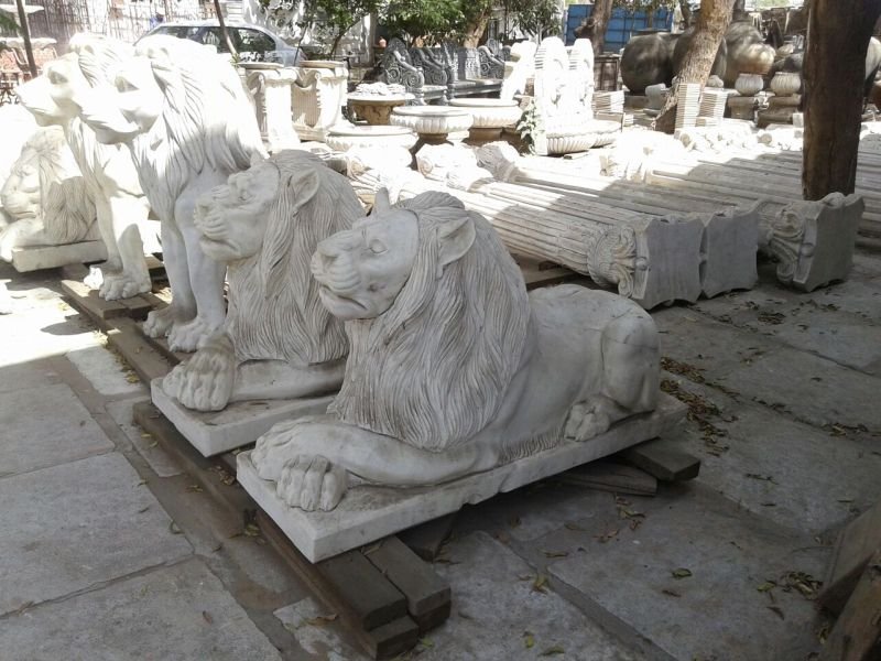 Marble Lion Statue 02