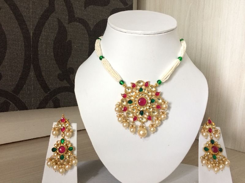 Artificial Necklace Set 02