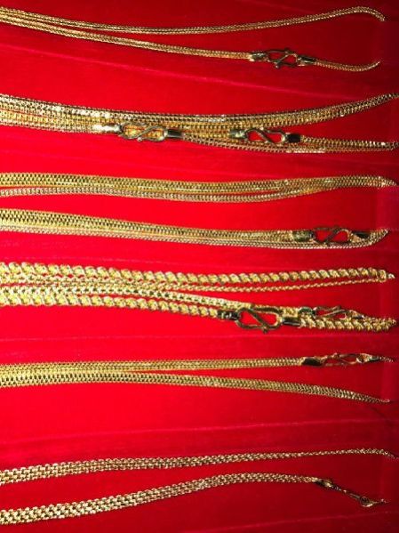 Gold Chain 04