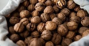 Walnut Kernels 02