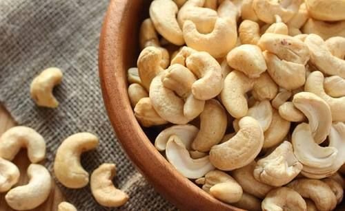 Cashew Nut 02