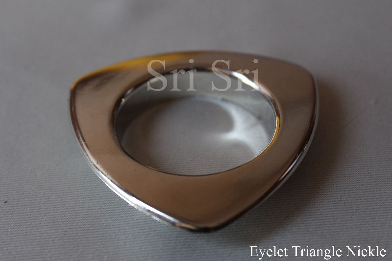 Eyelet Triangle Nickle