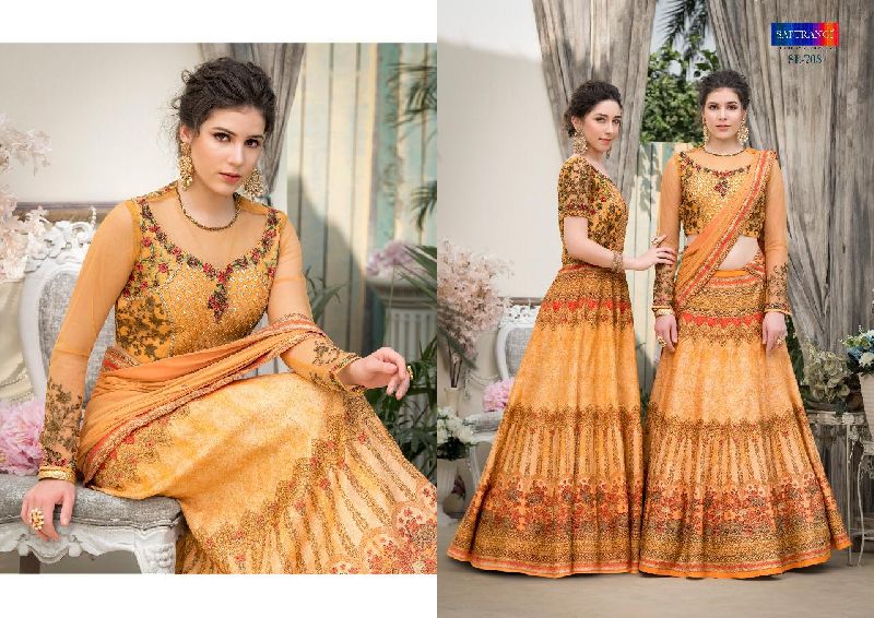 Ladies Designer Gown 26