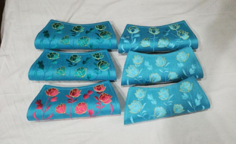 Embroidered Fancy Clutch 03