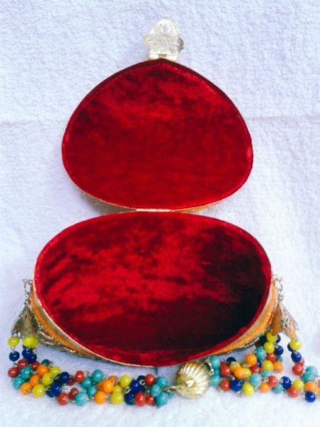 8 Inch Mat Work Clutch Purse 04