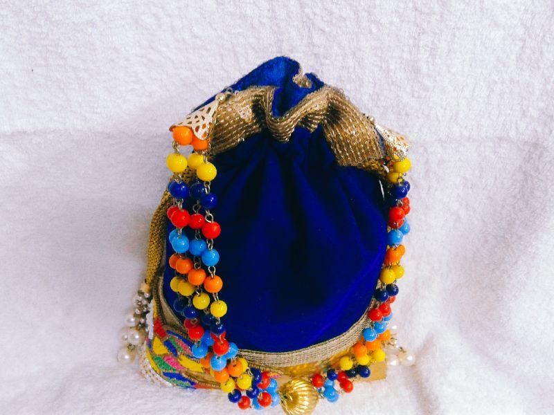 Brass Side Peacock Potli Purse 02