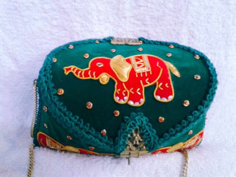 Zari Embroidery Clutch Bag 02