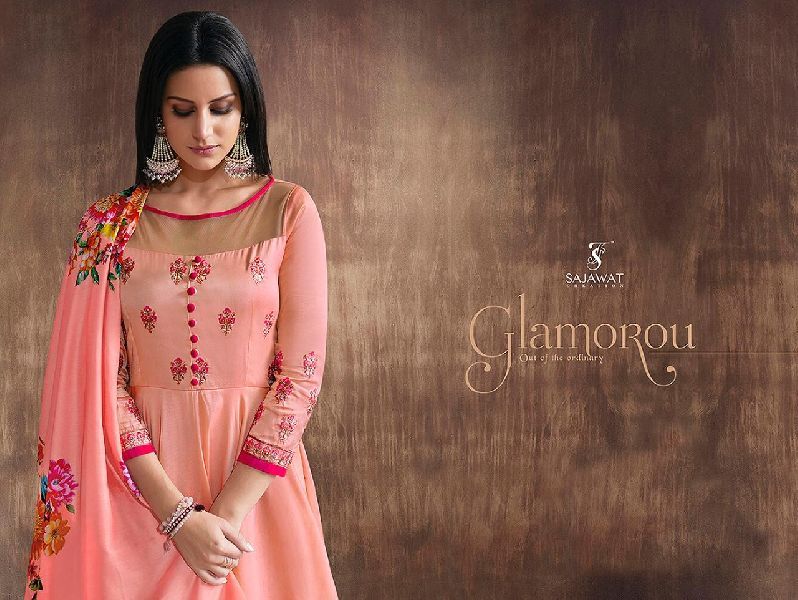 Heavy Tapeta Sarteen and Silk Long Suit 02