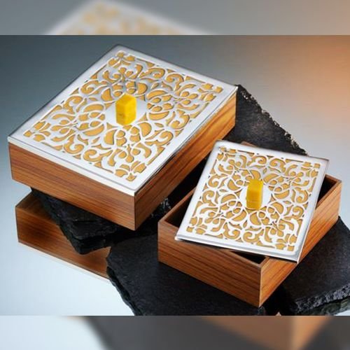 Wooden Metal Gift Box 01