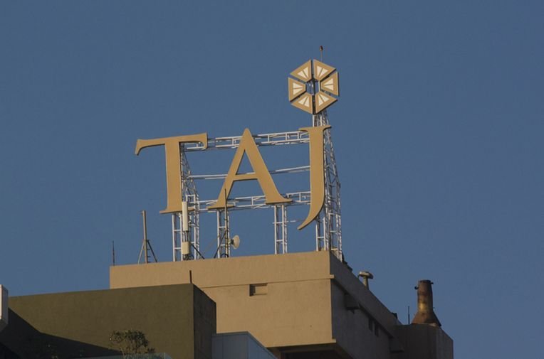 Outdoor Sign 28