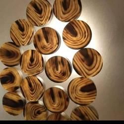 Buffalo Horn Button 02