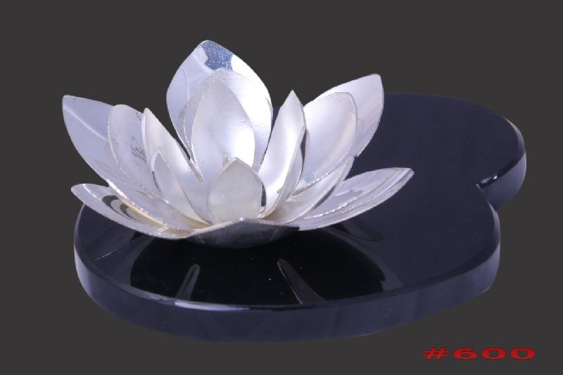 Lotus Shaped Diya 02