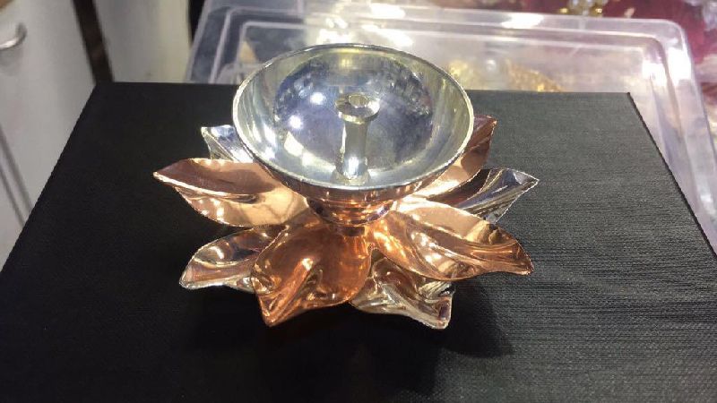 Lotus Shaped Diya 04