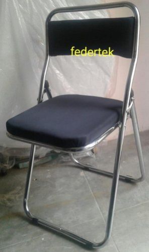 Cushion Folding Chairs 01