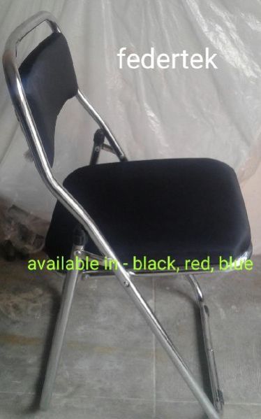 Cushion Folding Chairs 03