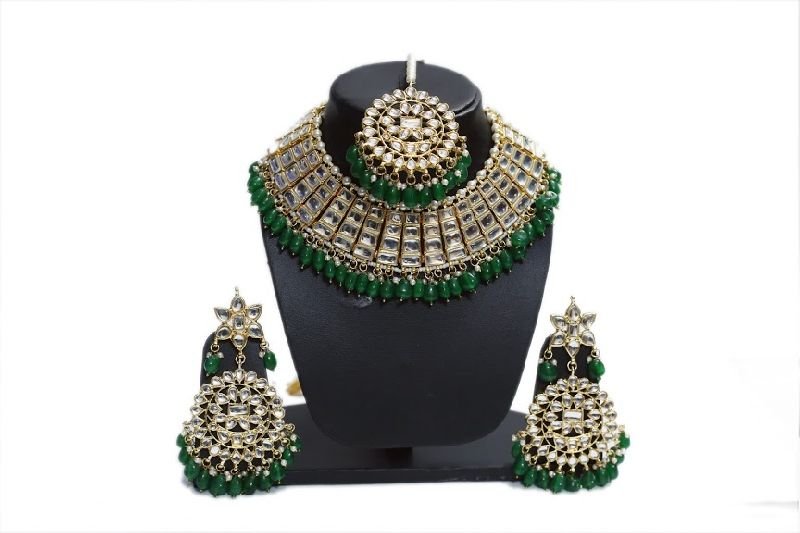 Kundan Based Green Pearl Necklace Set