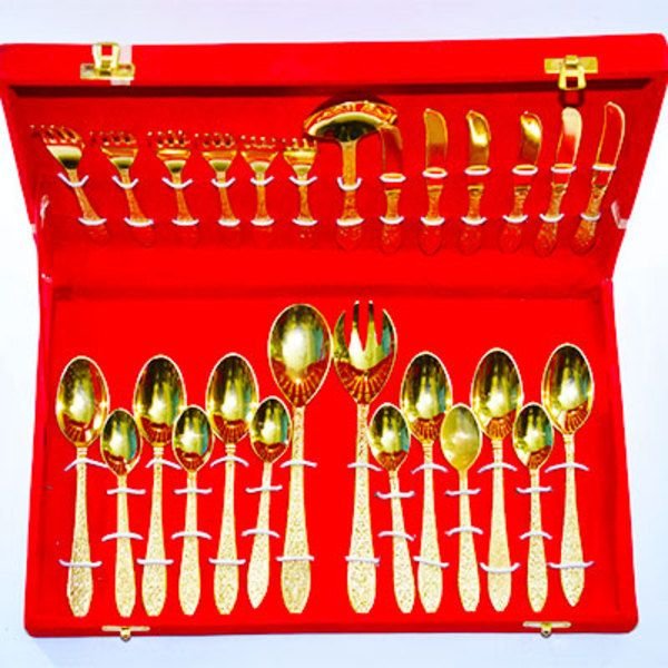 Captivating Awesome Design Brass Spoon Set