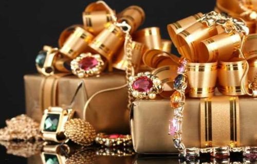 Useful for cleaning and polishing ornaments and metal accessories