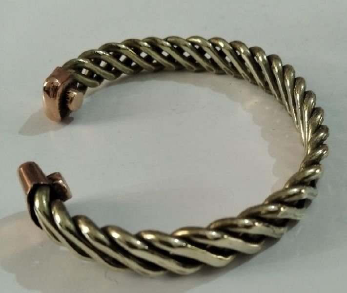 9243 Magnetic Twisted Wire Bracelets