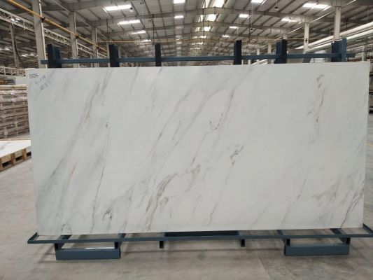 Calcatta Ultimo Crystal Quartz Slabs