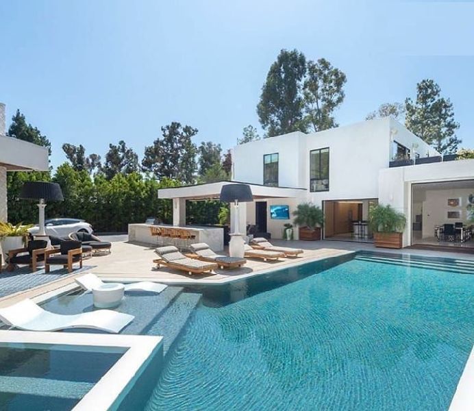 Swimming Pool Landscaping 02