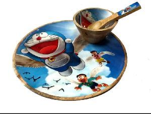 Wooden plate with serving bowl