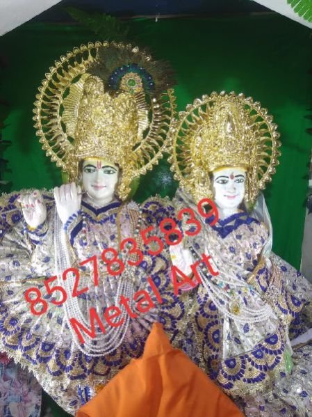 Radha Krishna Mukut