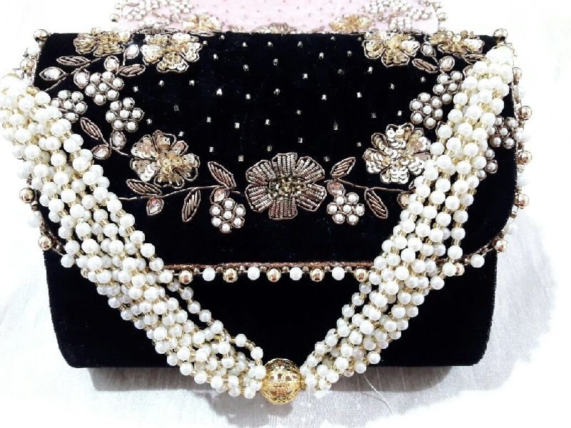 Black Beauty Clutch SK 0061