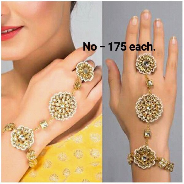 Hina Haathphool SK 0571