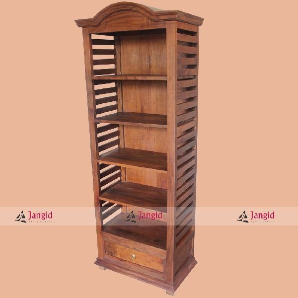 Colonial Living Room Bookshelf