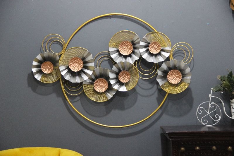 M 1378 Metal Flower Wall Hanging