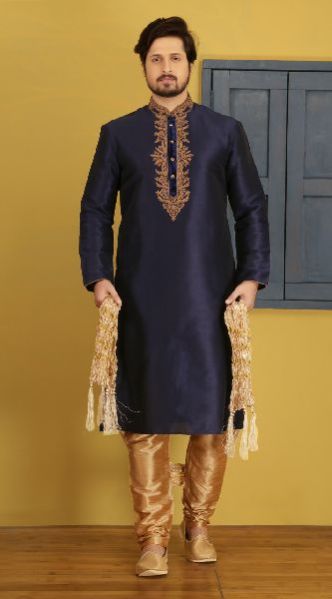 MEK 06 Embroidered Kurta