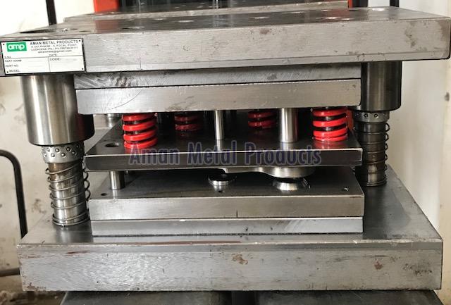 Hydraulic Press Tools 04