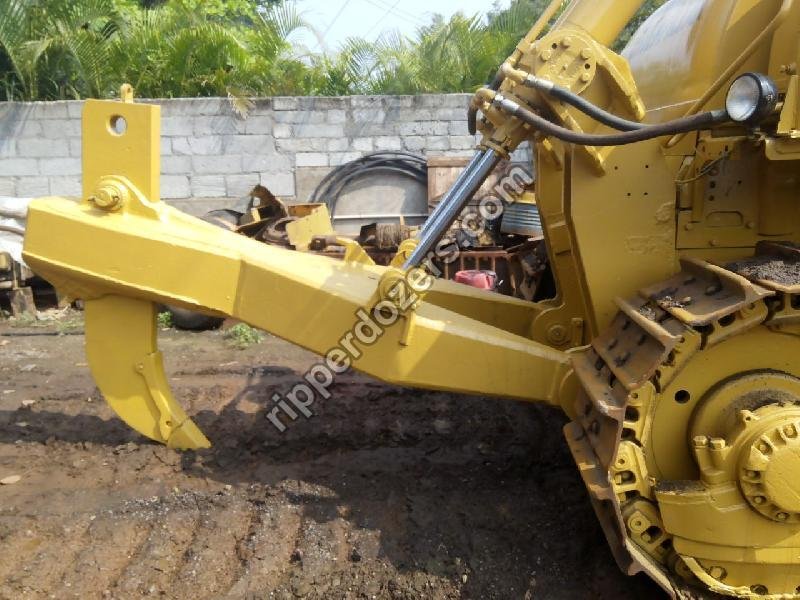 Caterpillar D8H 02