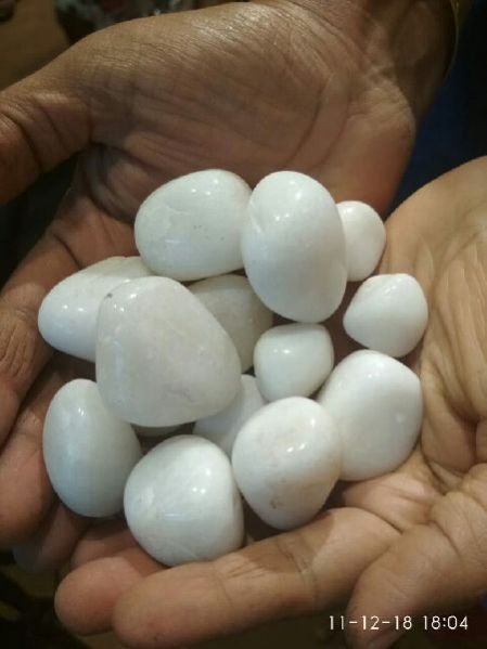20-30mm White Polished Pebbles
