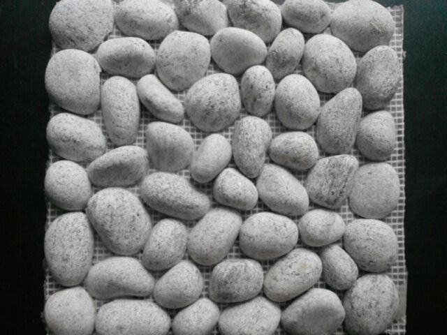 Half Cut Pebbles Mosaic Tile