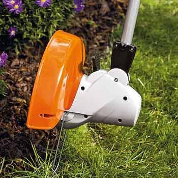 Pivoting Mowing Head