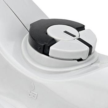 Tool Less Cap for The Oil Tank