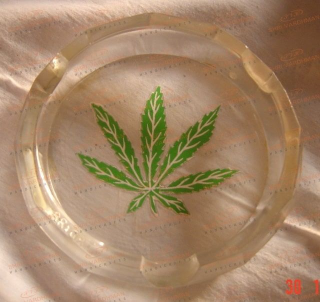 Glass Ash Tray Leaf