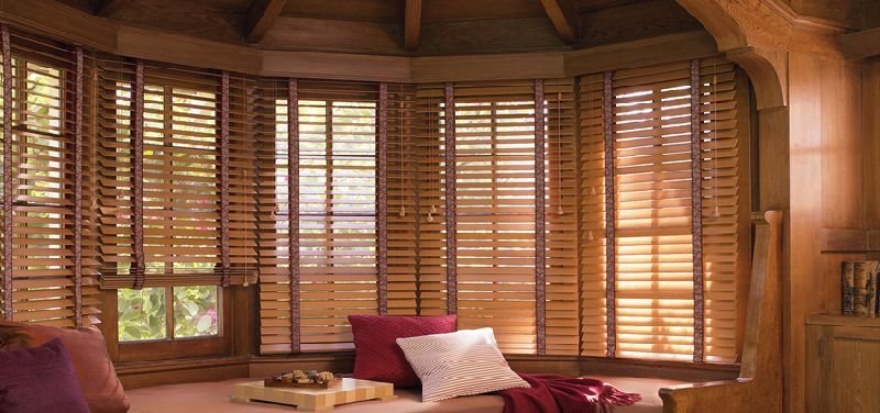Wooden Venetian Blind 01