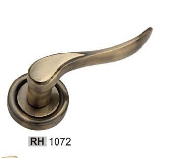 RH-1072 Brass Rose Door Handle